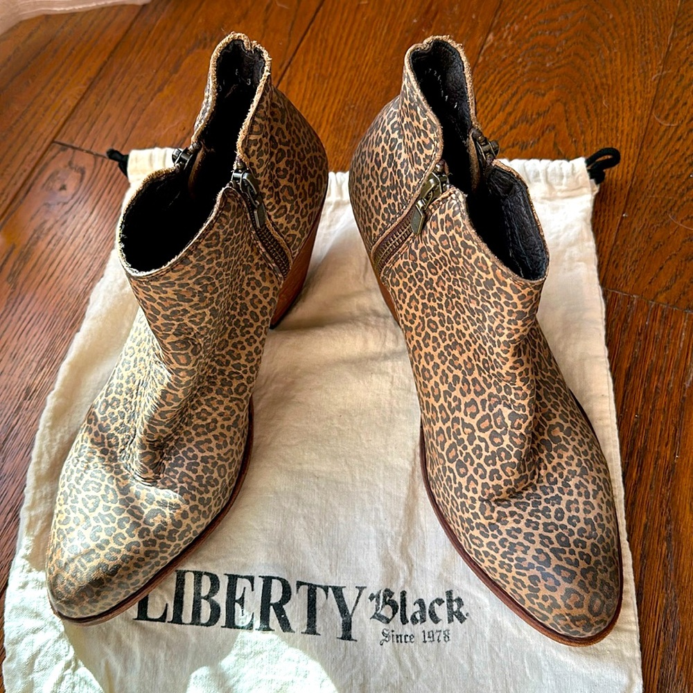 LIBERTY BLACK Leopard Leather Booties - Size 8.5